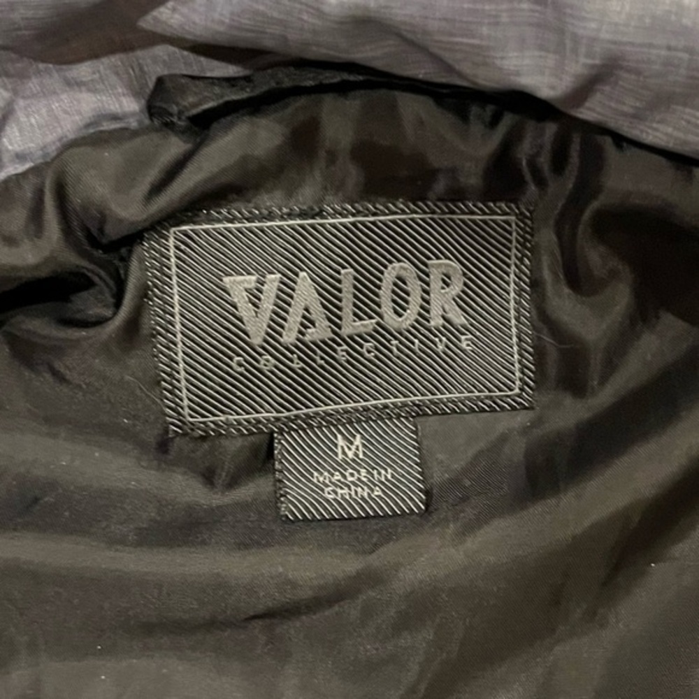 Valor Collective Gray Retro Puffer Vest Medium - Picture 7 of 10